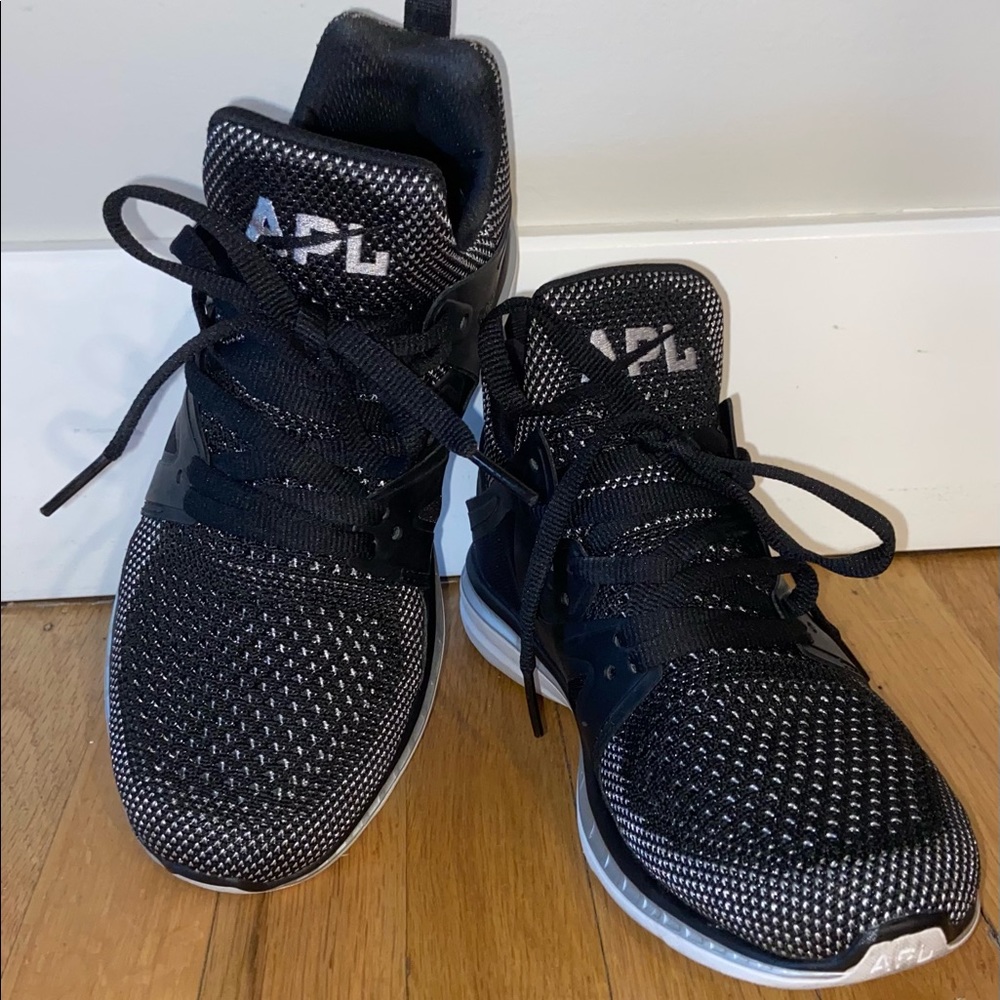 APL Women’s Ascend